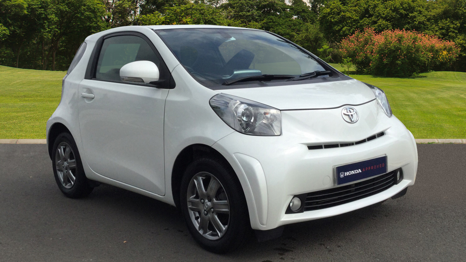 Toyota iq размер колес